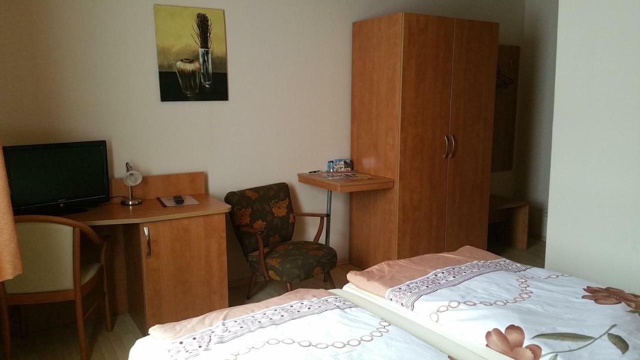 Pension Zur Quelle Bad Frankenhausen Exterior foto