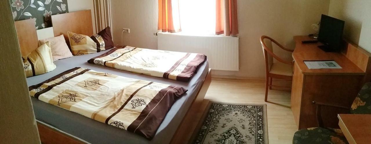 Pension Zur Quelle Bad Frankenhausen Exterior foto
