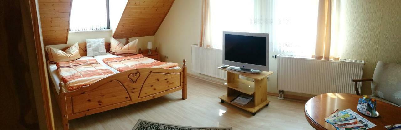 Pension Zur Quelle Bad Frankenhausen Exterior foto