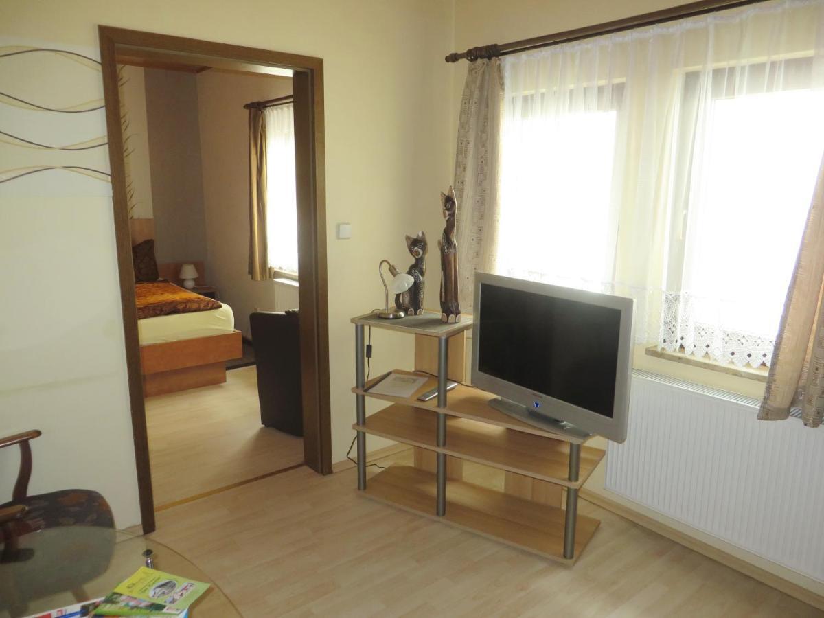 Pension Zur Quelle Bad Frankenhausen Exterior foto